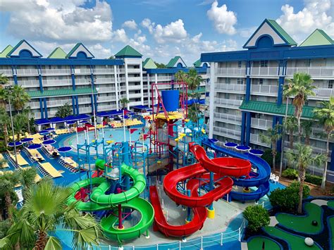 holiday inn resort orlando suites with waterpark hiw  Even better, there's a huge range of kid-pleasing features including two water parks, an